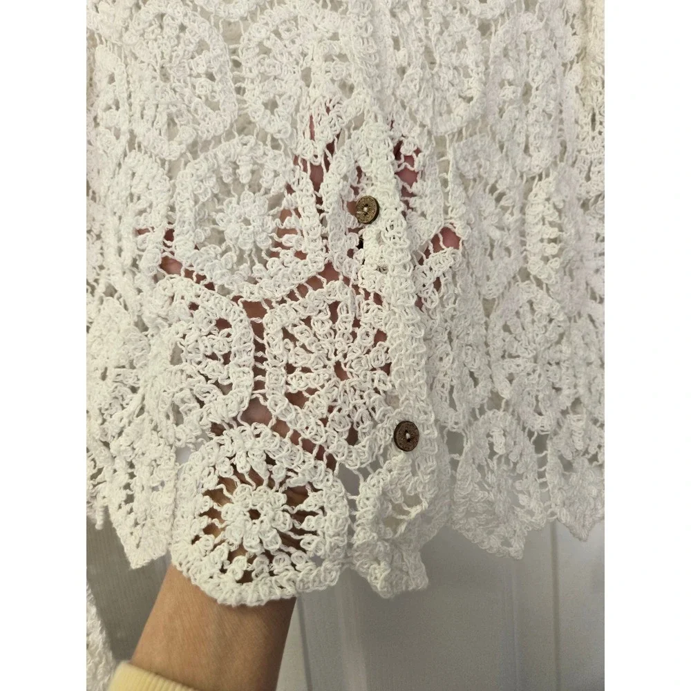Olivaceous White Crochet Cardigan Floral Open Knit Button Front One Size Small